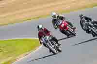 Vintage-motorcycle-club;eventdigitalimages;mallory-park;mallory-park-trackday-photographs;no-limits-trackdays;peter-wileman-photography;trackday-digital-images;trackday-photos;vmcc-festival-1000-bikes-photographs